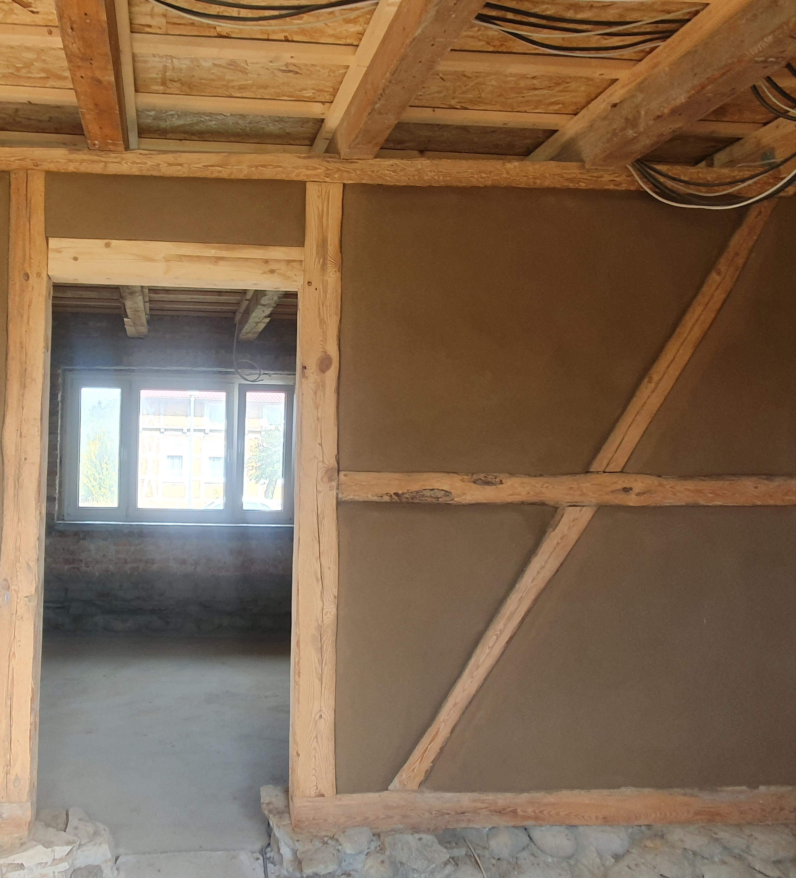 ściana przygotowana pod tynki